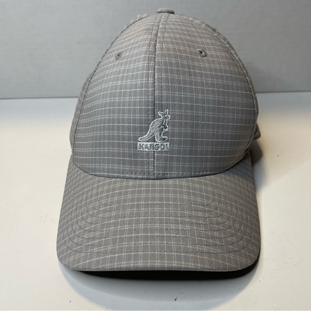 Kangol S/M Flexfit Baseball Hat